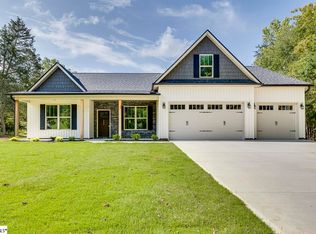 399 Bowers Rd, Travelers Rest, SC 29690