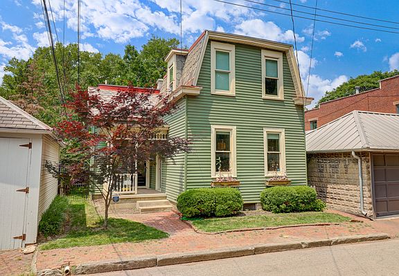 Adorable classic German Village home, over 100 years old but completely renovated, surrounded by high-end homes, restaurants and three blocks from Schiller Park. Beautiful new landscaping is just a week away!