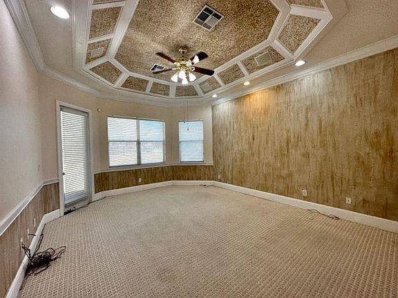 4th image of 3905 Dumfries Ct