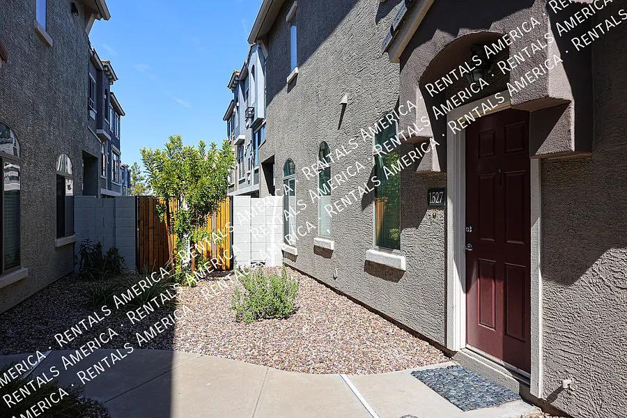 Villagio at Tempe! — Photo 4