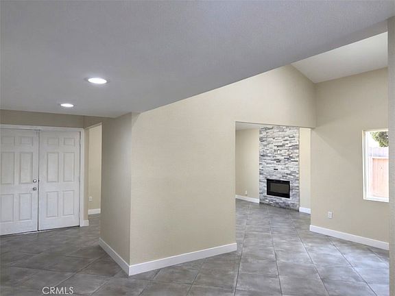 5th image of 43735 San Francisco Ave
