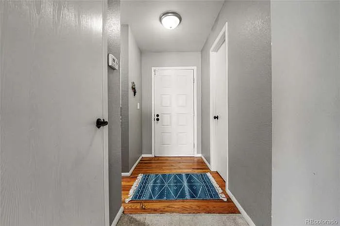 3 bed, 1728 sqft, $2,800 — Photo 4