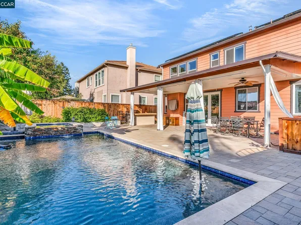 29 Diane Ct, Oakley, CA 94561