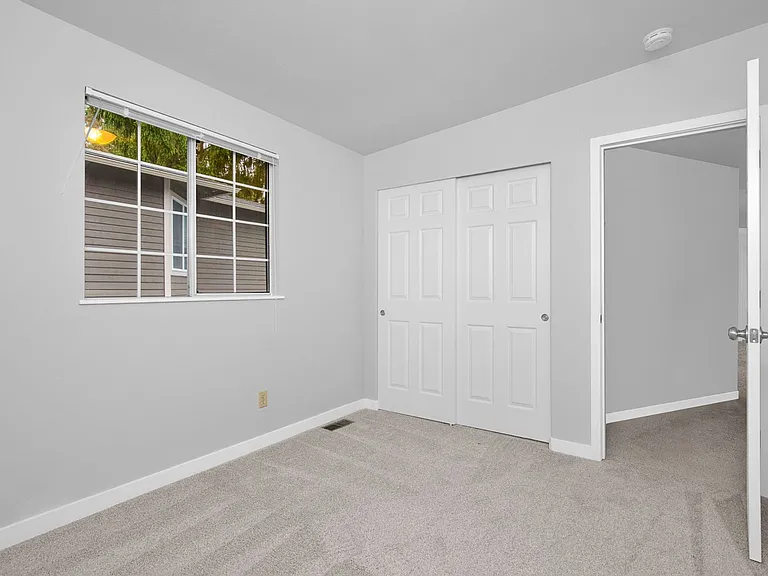 10708 NE 107th Pl — Photo 21