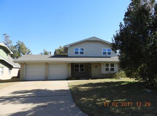 2916 N Shannon Ave, Bethany, OK 73008