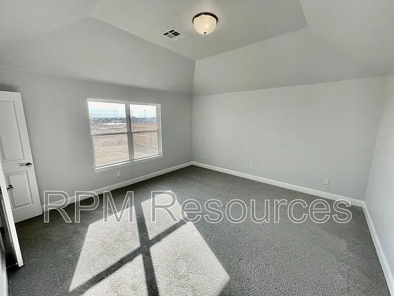 9100 Yassir Blvd — Photo 7