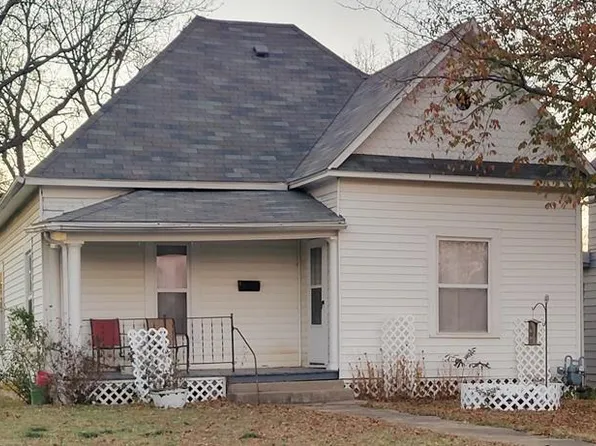 517 N 11th St, Independence, KS 67301