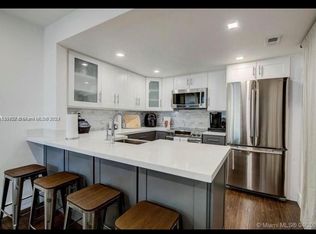 6840 SW 45th Ln #6, Miami, FL 33155