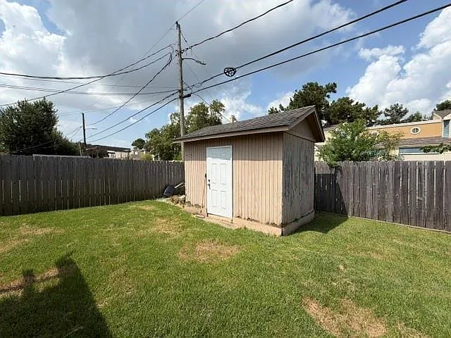 3637 E Loyola Dr — Photo 17