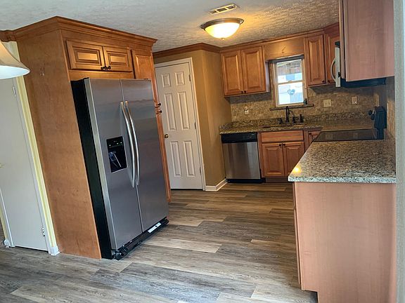 5th image of 8288 Portsmouth Dr