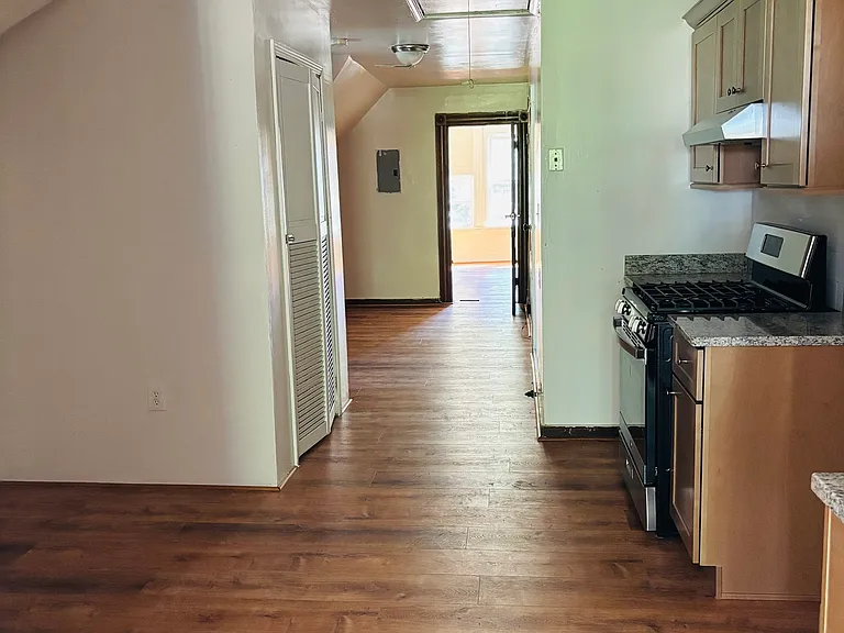 1311 Park Ave — Photo 2