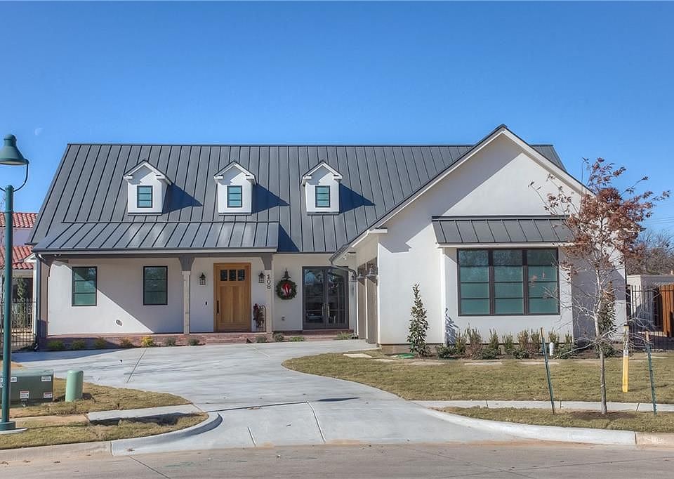 1st image of 108 Summersby Ln