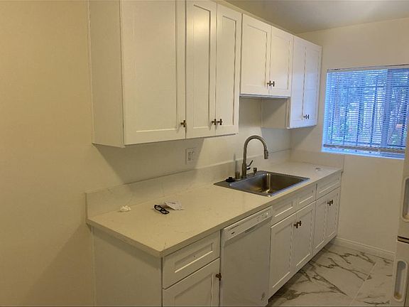 4th image of 11747 Dorothy St APT 5