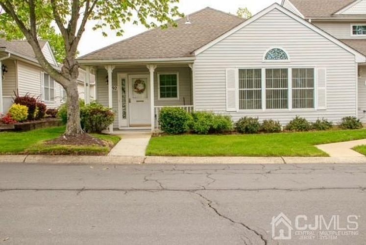 1st image of 292 W Waxwing Dr