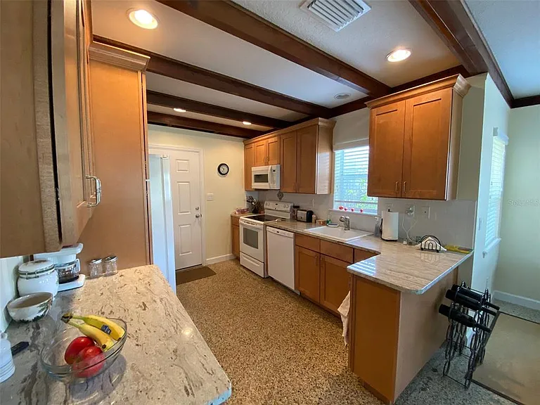 401 Oakwood Ave #A — Photo 9