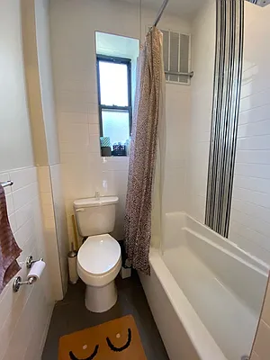 Rented by Mdays Realty | media 32