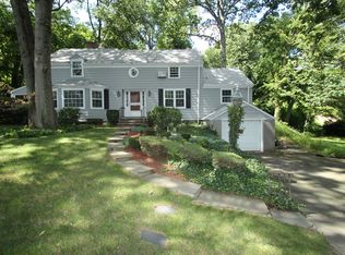 42 Harwich Rd, Fairfield, CT 06825