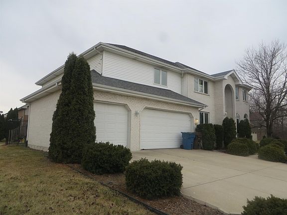 2nd image of 5057 Capri Ln