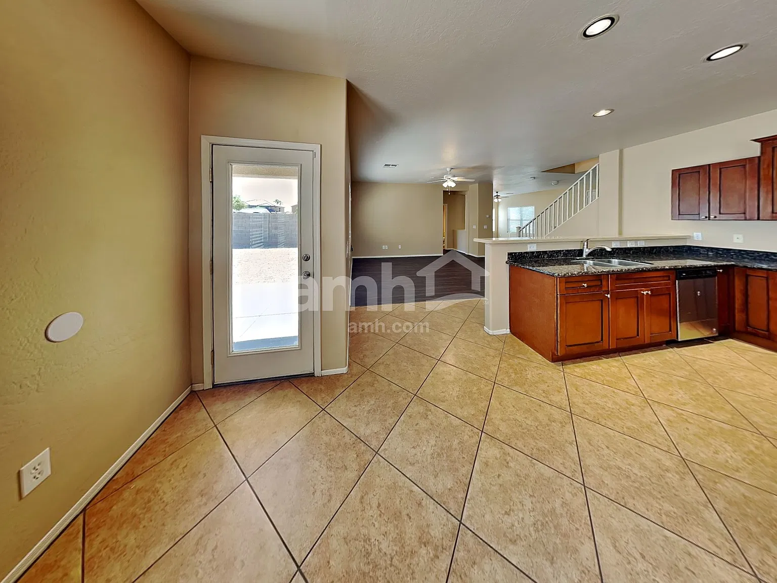 5 bed, 3.0 bath, 2904 sqft, $2,750 — Photo 4