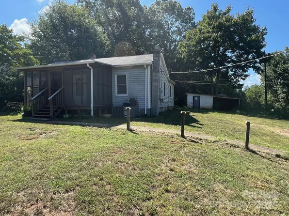 295 D Mathis Dr, Rutherfordton, NC 28139