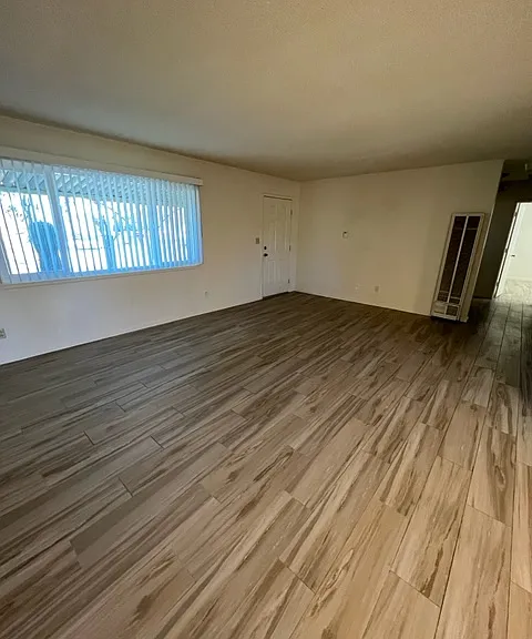 7560 Valley Vista Ave — Photo 17