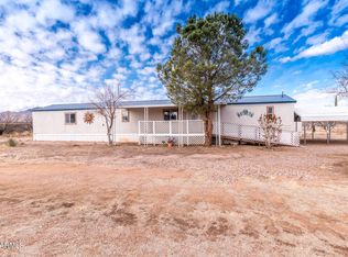 2475 N Calle Segundo, Huachuca City, AZ 85616