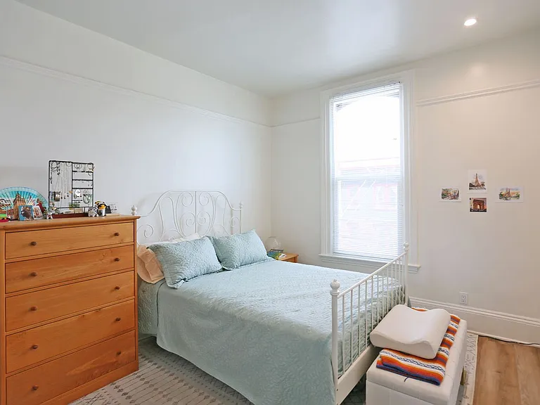 2167 A Greenwich — Photo 10
