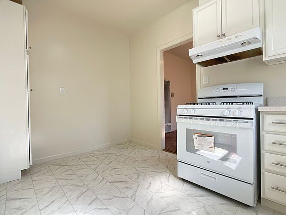 4th image of 442 Madison Ave #452-A