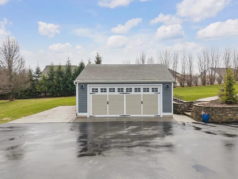 312 Boght Rd — Photo 13