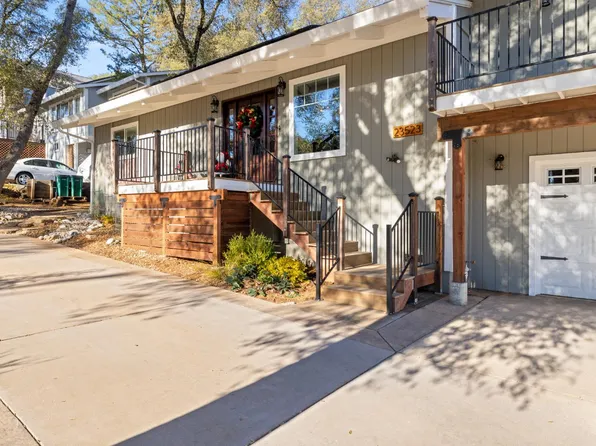 23523 Shadow Dr, Auburn, CA 95602