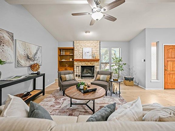 2nd image of 6713 Colina Ln