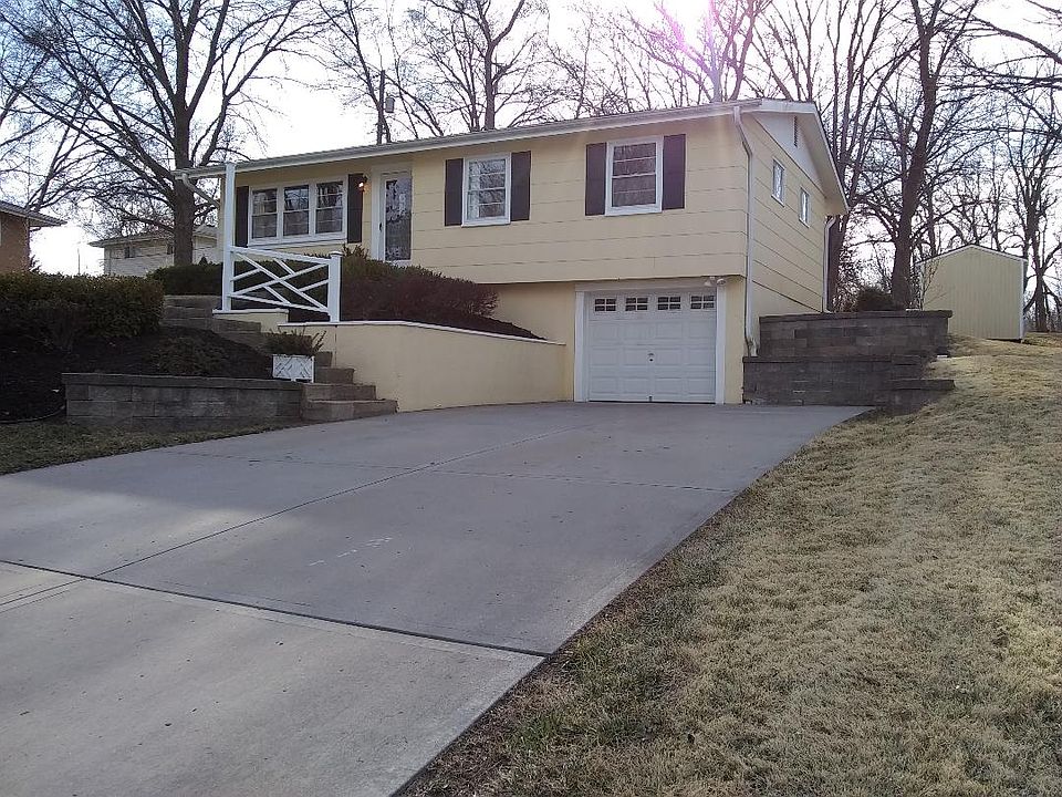 1st image of 1116 S Skyline Dr