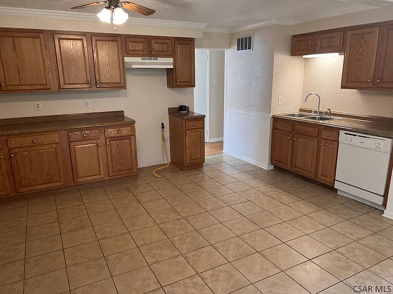 138 Work Dr — Photo 11