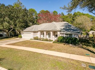 331 Willow Green Dr, Orange Park, FL 32073