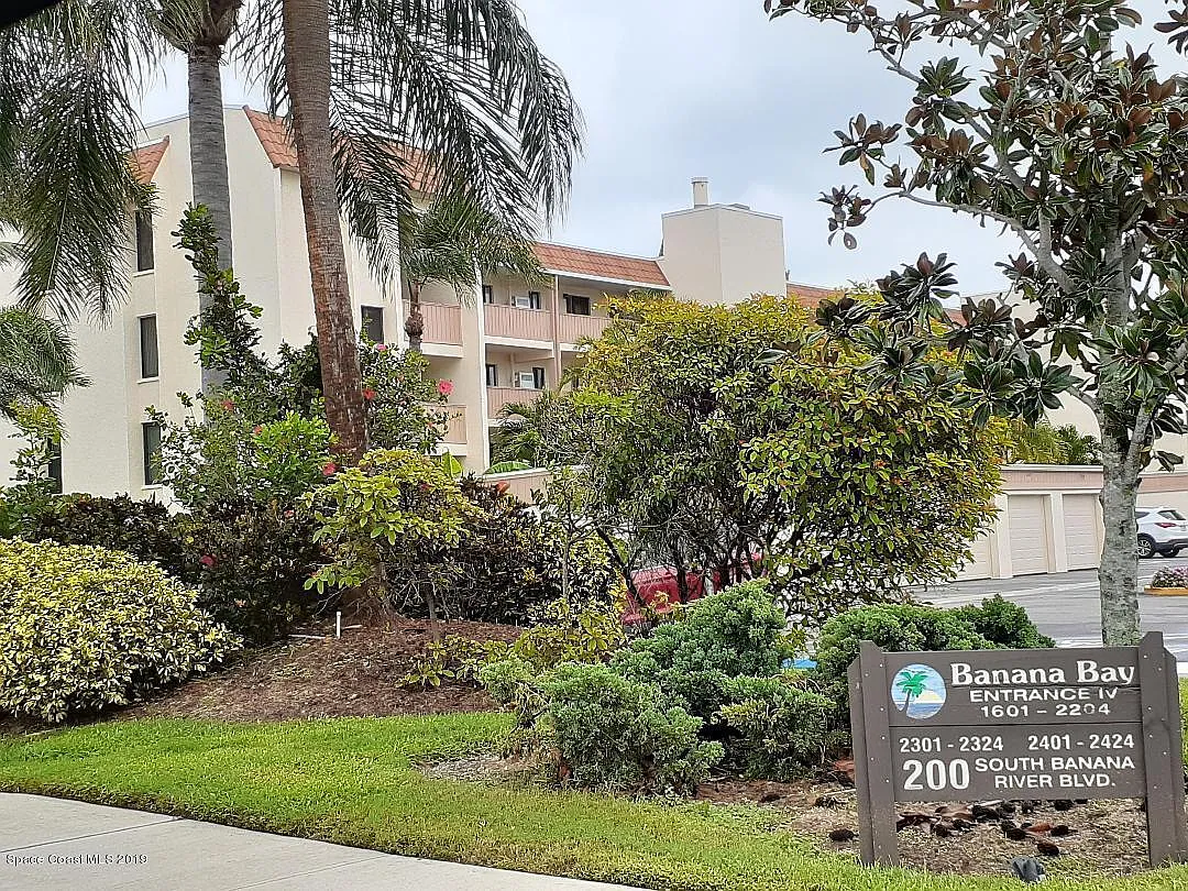 2 bed, 2.0 bath, 1316 sqft, $2,500 — Photo 2