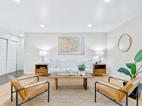 2nd image of 946 Kiely Blvd Unit E