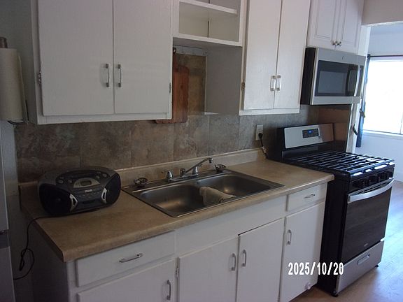 3rd image of 5620 Feather River Blvd