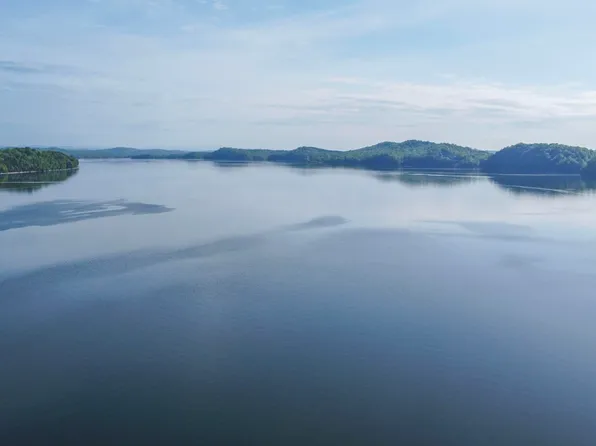 1400 Indian Shadows Dr, Ten Mile, TN 37880