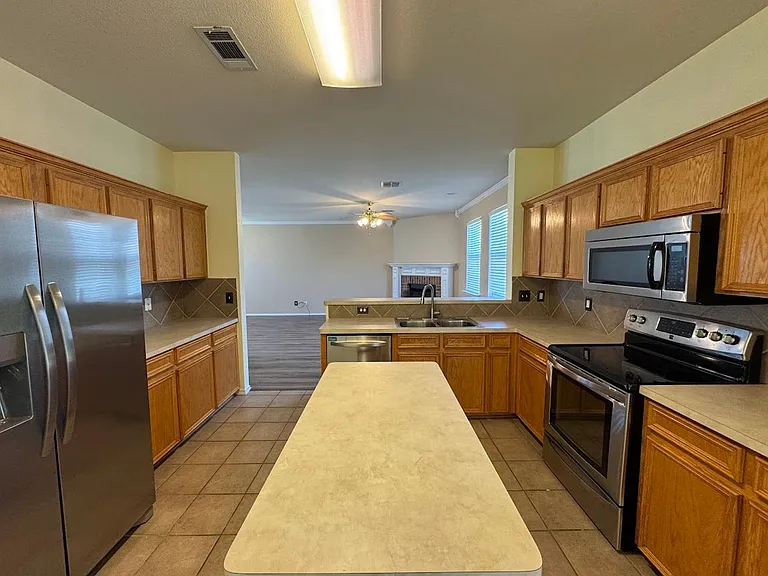 217 Tepee Dr — Photo 8