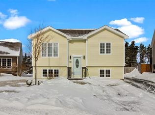 24 Crimson Street, Paradise, NL A1L0P3