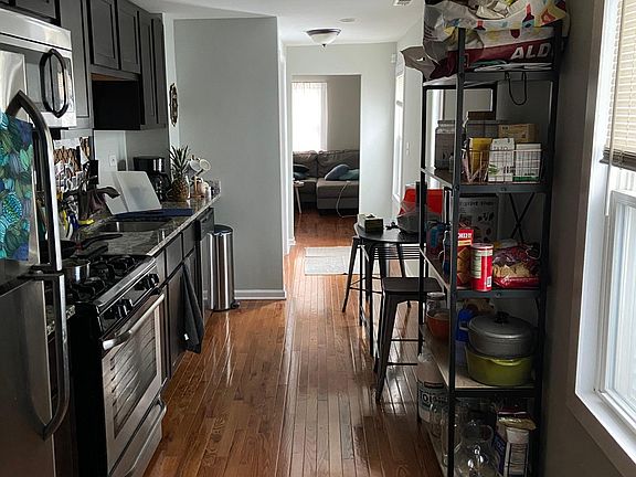 2nd image of 1417 W Cullerton St APT Ch1