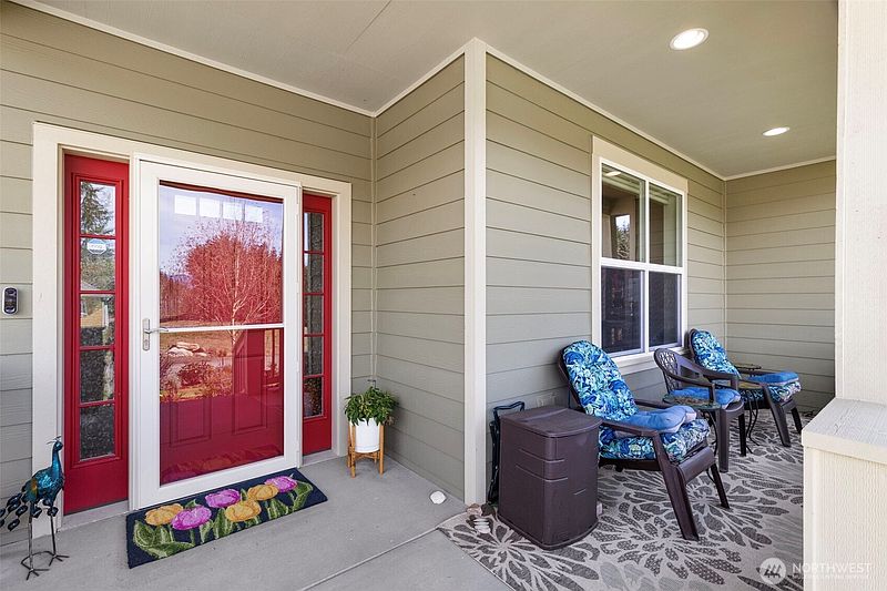 4th image of 24 Pelton Court