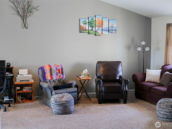 4th image of 1214 SE Scenic View Drive