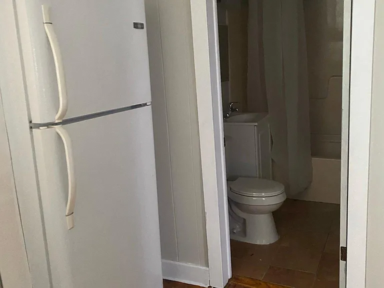 543 Richmond Ave #1 — Photo 5