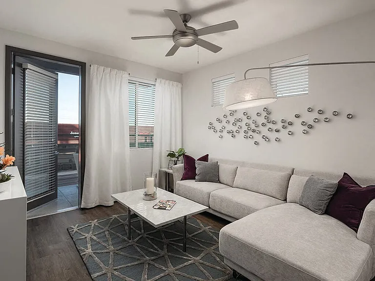 Norte Town Lake Apartments — Photo 14