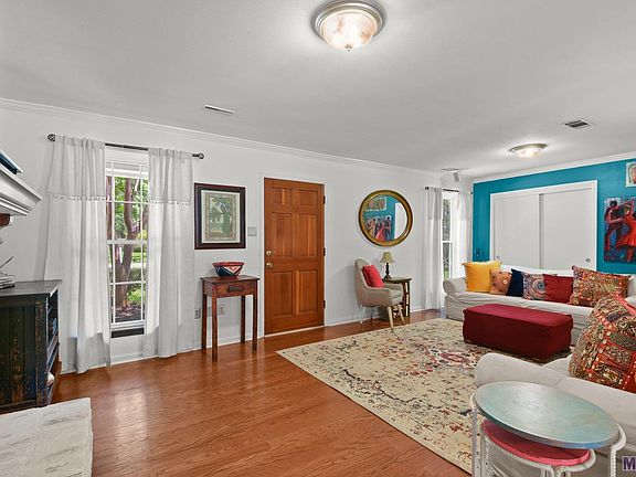 4th image of 10664 Sherrie Ln