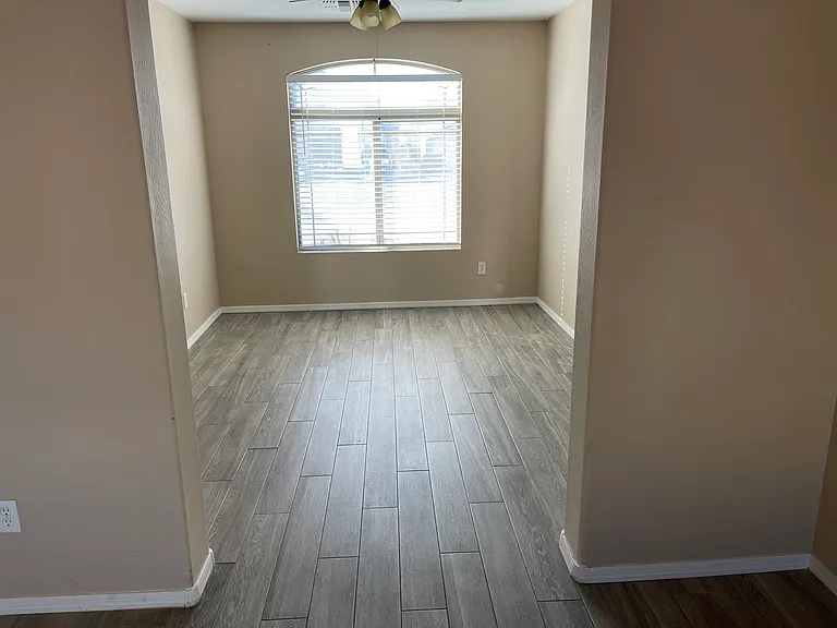 3230 W Pecan Rd — Photo 8