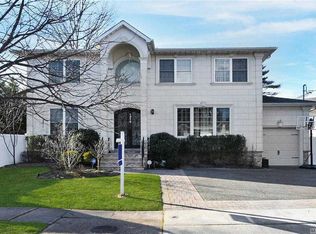 1016 Dartmouth Ln, Woodmere, NY 11598