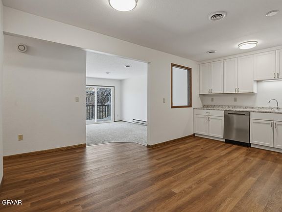 4th image of 815 Duke Dr APT 432
