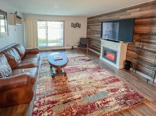 12976 Nicollet Ave APT 102, Burnsville, MN 55337